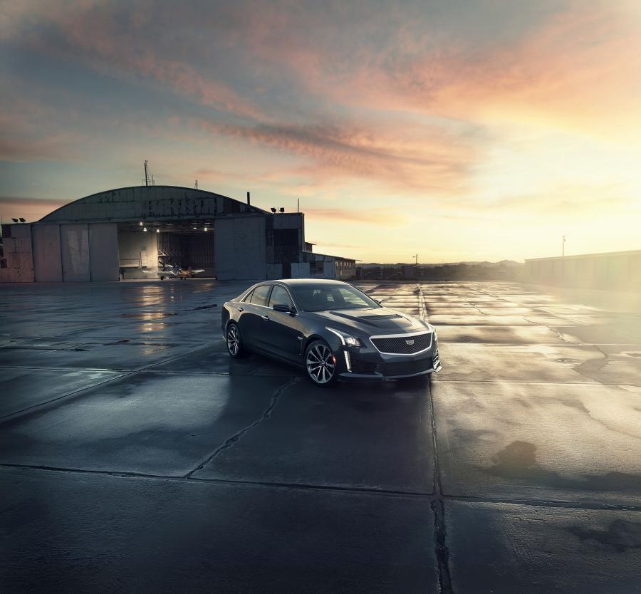  Cadillac CTS-V 2016 года  (NA) (фото 8 из 34)